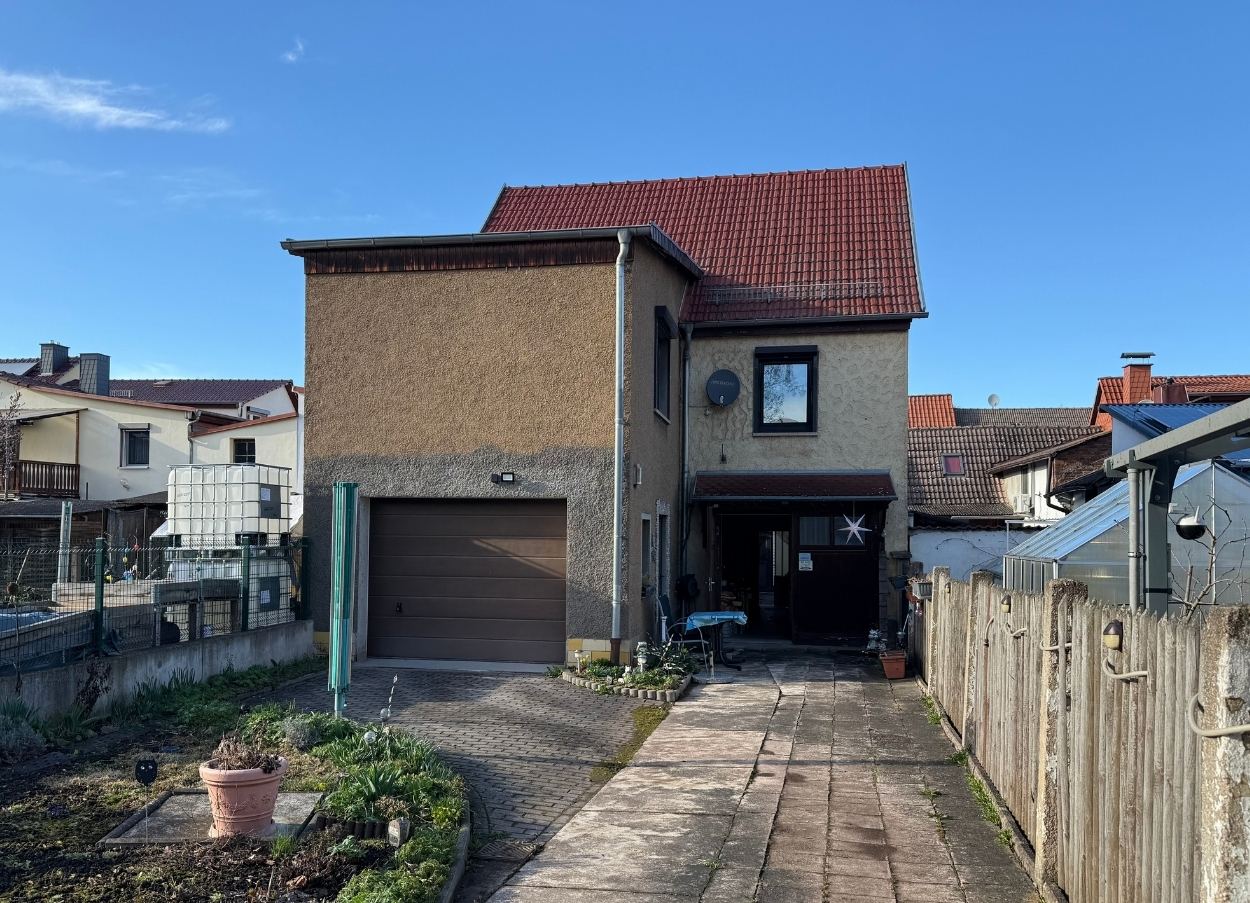 Einfamilienhaus mit Anbau in Friemar